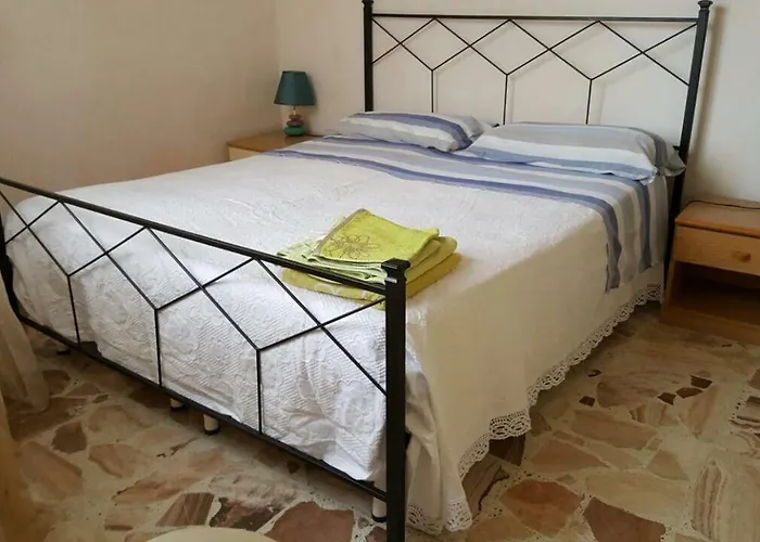 Sara Bed & Breakfast Ossi